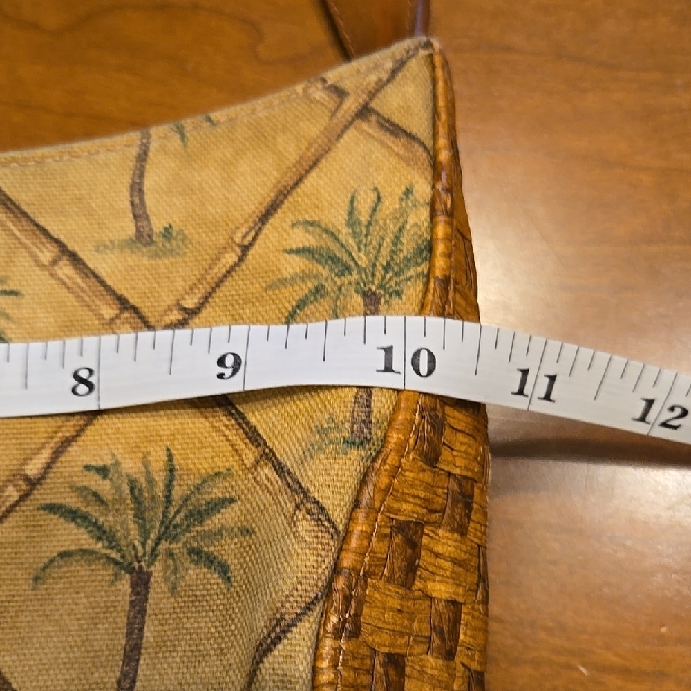 Fossil Brand Palm Tree Patterned Tan Shoulder Bag. - Picture 11 of 14